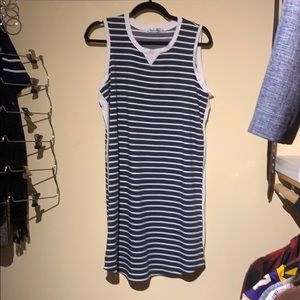 Slimming dropped dress